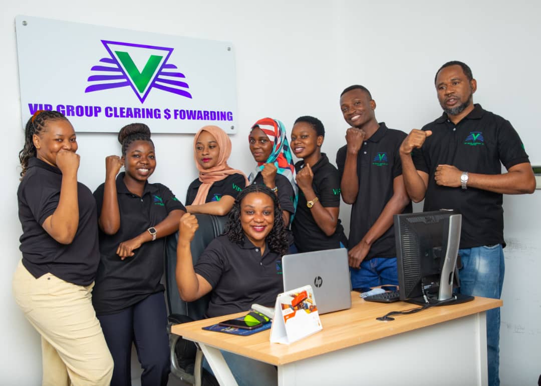 Container handling at port